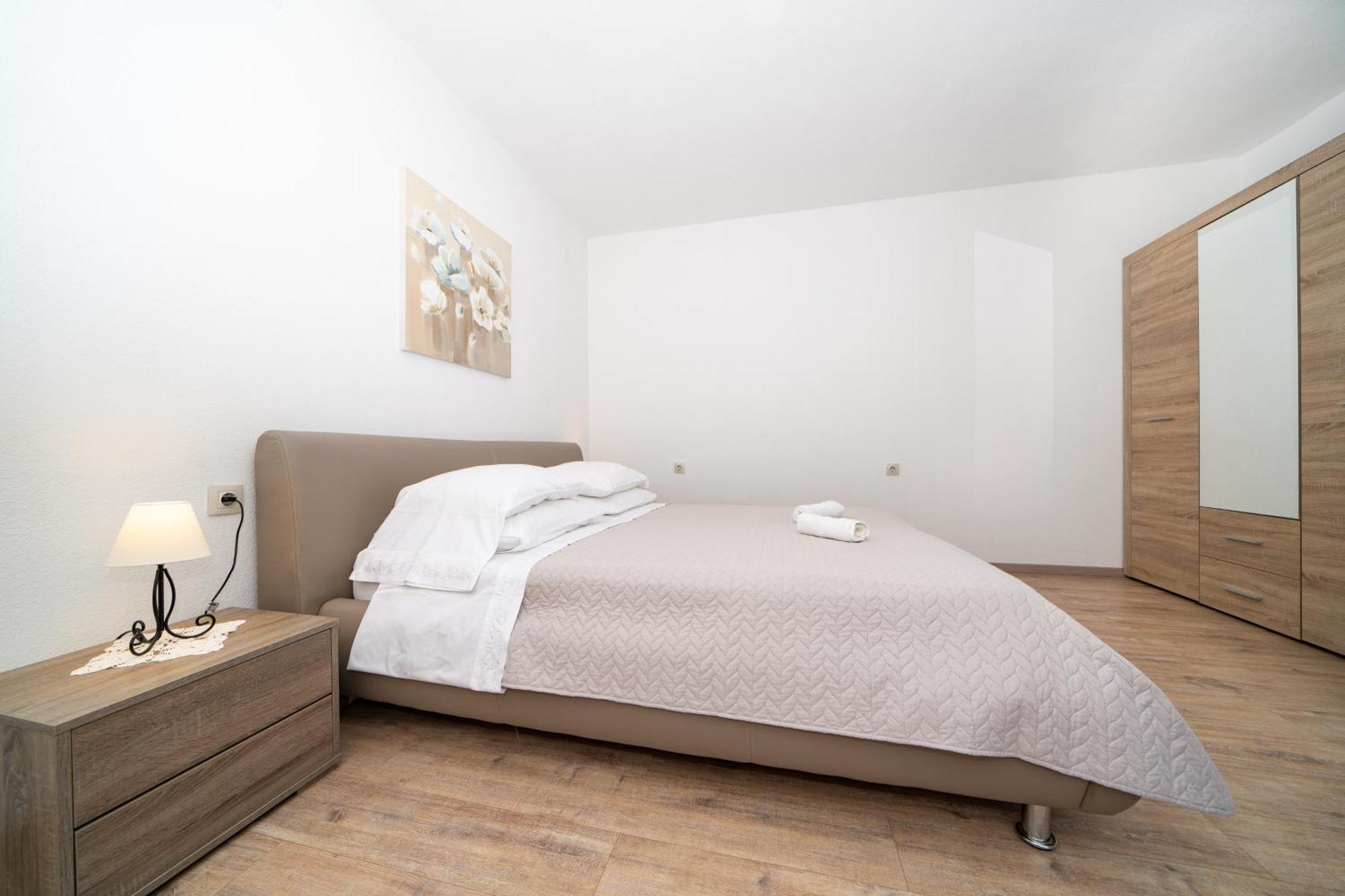 Apartments Siesta 苏曼婷 外观 照片